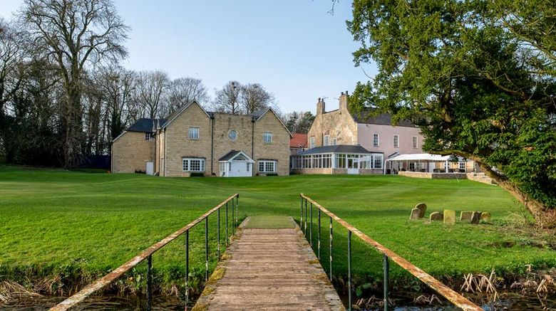 <b>Hall Garth Hotel Darlington, Sure Hotel Exterior</b>. Images powered by <a href="https://iceportal.shijigroup.com/" title="IcePortal" target="_blank">IcePortal</a>.
