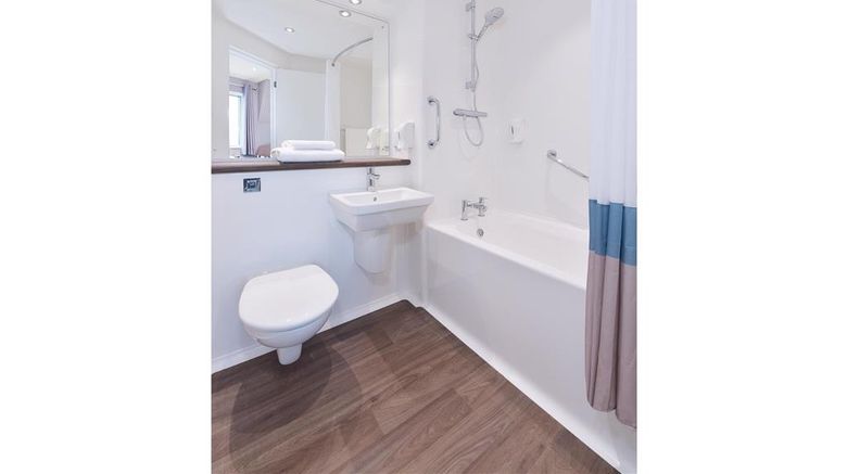 <b>Travelodge Bristol Avonmouth Room</b>. Images powered by <a href="https://iceportal.shijigroup.com/" title="IcePortal" target="_blank">IcePortal</a>.