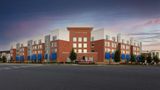 Hyatt House Charlotte / Rea Farms Exterior