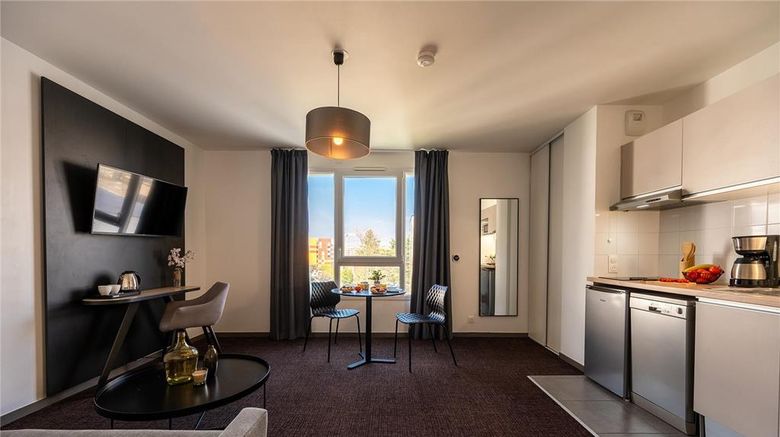 <b>Appart Hotel Velizy Europe Room</b>. Images powered by <a href="https://iceportal.shijigroup.com/" title="IcePortal" target="_blank">IcePortal</a>.