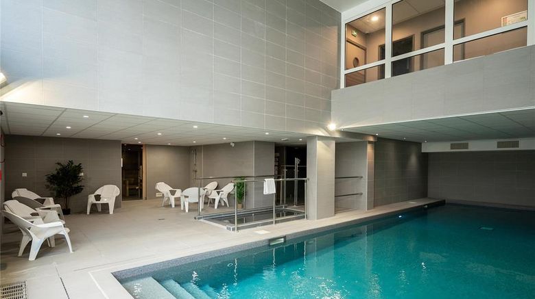 <b>Appart Hotel Velizy Europe Pool</b>. Images powered by <a href="https://iceportal.shijigroup.com/" title="IcePortal" target="_blank">IcePortal</a>.