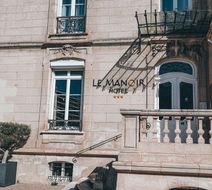 Le Manoir Hotel Exterior
