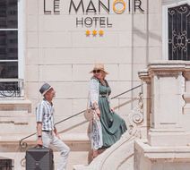 Le Manoir Hotel Exterior