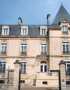 Le Manoir Hotel