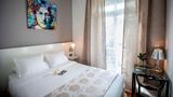 Le Manoir Hotel Room