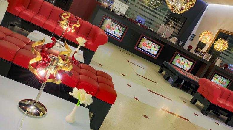 <b>Hotel Glamour Lobby</b>. Images powered by <a href="https://iceportal.shijigroup.com/" title="IcePortal" target="_blank">IcePortal</a>.