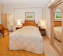 Grand Hotel Cravat Room