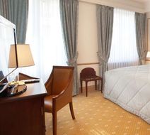 Grand Hotel Cravat Room