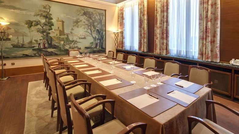 <b>Grand Hotel Cravat Meeting</b>. Images powered by <a href="https://iceportal.shijigroup.com/" title="IcePortal" target="_blank">IcePortal</a>.