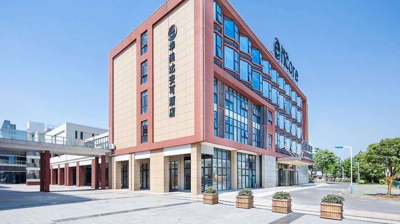 <b>Ramada Encore by Wyndham Pudong Airport Exterior</b>. Images powered by <a href="https://iceportal.shijigroup.com/" title="IcePortal" target="_blank">IcePortal</a>.