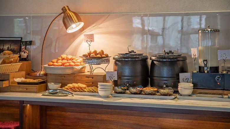 <b>Ramada Encore by Wyndham Pudong Airport Restaurant</b>. Images powered by <a href="https://iceportal.shijigroup.com/" title="IcePortal" target="_blank">IcePortal</a>.