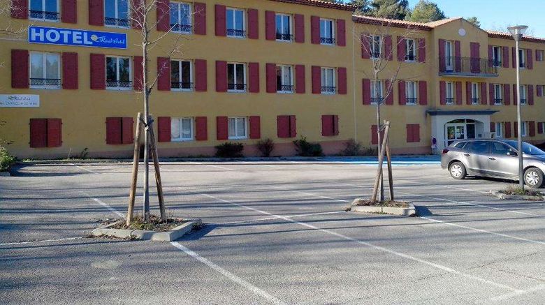 <b>Resid'Artel Val de Durance Hotel Exterior</b>. Images powered by <a href="https://iceportal.shijigroup.com/" title="IcePortal" target="_blank">IcePortal</a>.
