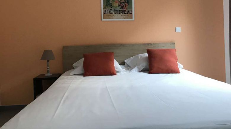 <b>Resid'Artel Val de Durance Hotel Room</b>. Images powered by <a href="https://iceportal.shijigroup.com/" title="IcePortal" target="_blank">IcePortal</a>.