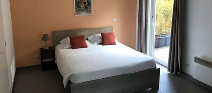 Resid'Artel Val de Durance Hotel Room