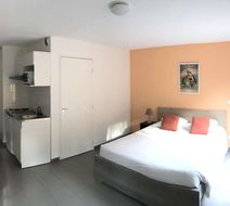 Resid'Artel Val de Durance Hotel Room
