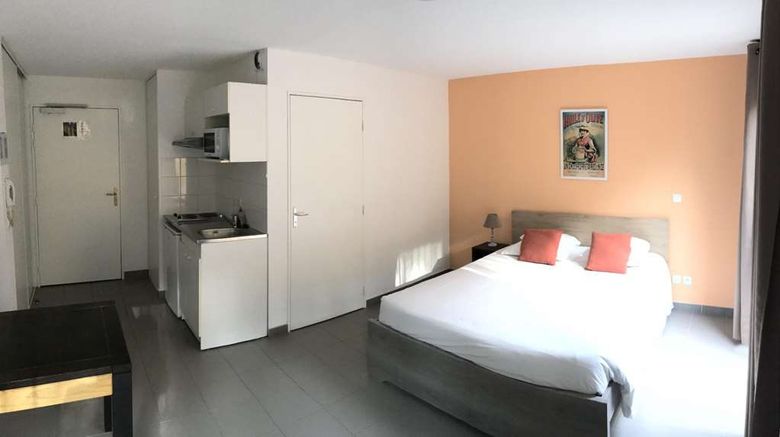 <b>Resid'Artel Val de Durance Hotel Room</b>. Images powered by <a href="https://iceportal.shijigroup.com/" title="IcePortal" target="_blank">IcePortal</a>.