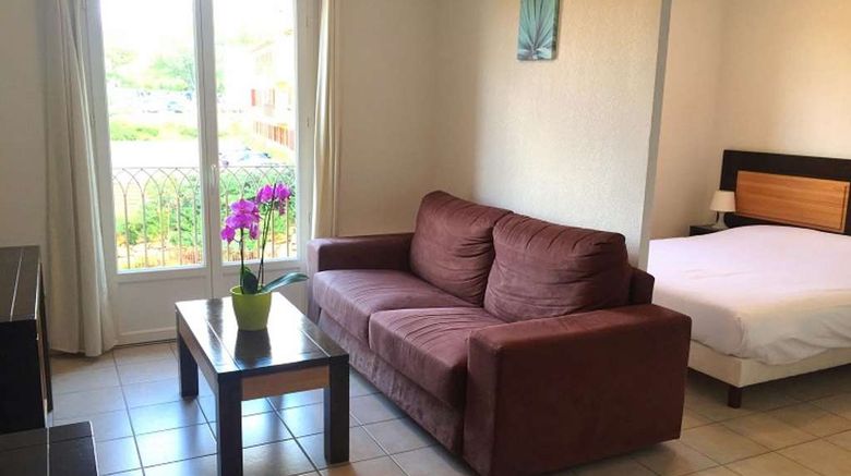 <b>Resid'Artel Val de Durance Hotel Room</b>. Images powered by <a href="https://iceportal.shijigroup.com/" title="IcePortal" target="_blank">IcePortal</a>.