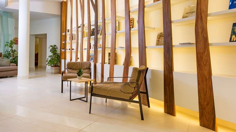 <b>Hotel le Axidie, BW Signature Collection Lobby</b>. Images powered by <a href="https://iceportal.shijigroup.com/" title="IcePortal" target="_blank">IcePortal</a>.
