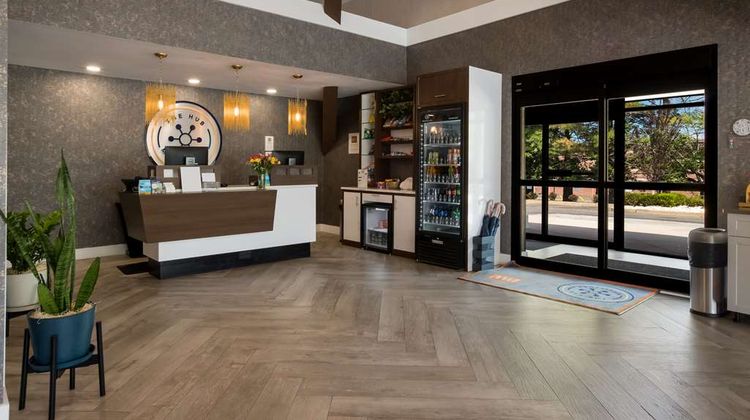The Hub, BW Signature Collection Lobby