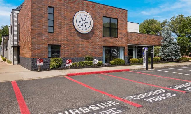 The Hub, BW Signature Collection Exterior