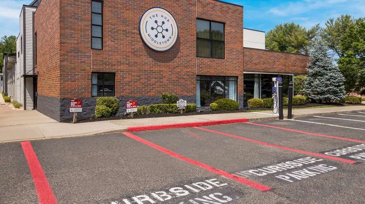 The Hub, BW Signature Collection Exterior