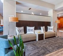 Sleep Inn and Suites Lancaster Lobby