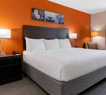 Sleep Inn and Suites Lancaster Room