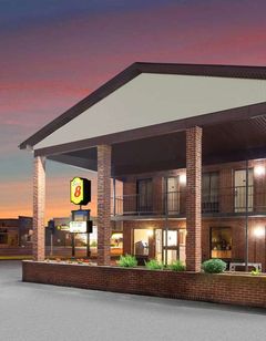 Super 8 by Wyndham Sandusky