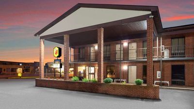 Super 8 by Wyndham Sandusky