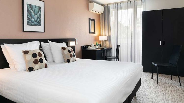 Best Western Hotel Mediterranee Menton Room