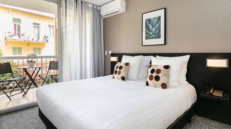 <b>Best Western Hotel Mediterranee Menton Room</b>. Images powered by <a href="https://iceportal.shijigroup.com/" title="IcePortal" target="_blank">IcePortal</a>.