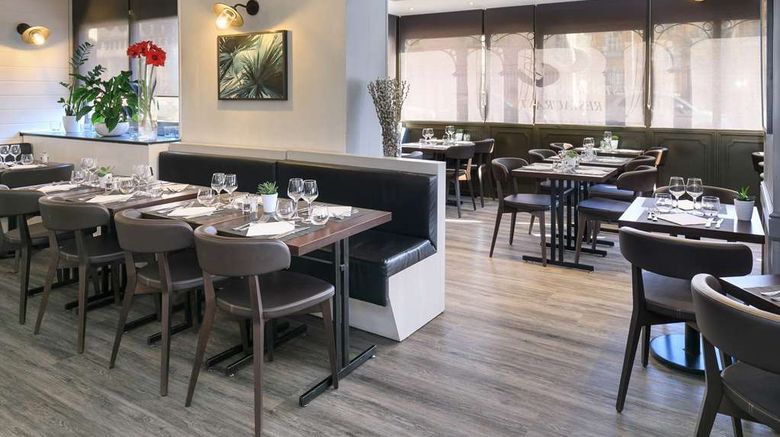 <b>Best Western Hotel Mediterranee Menton Restaurant</b>. Images powered by <a href="https://iceportal.shijigroup.com/" title="IcePortal" target="_blank">IcePortal</a>.