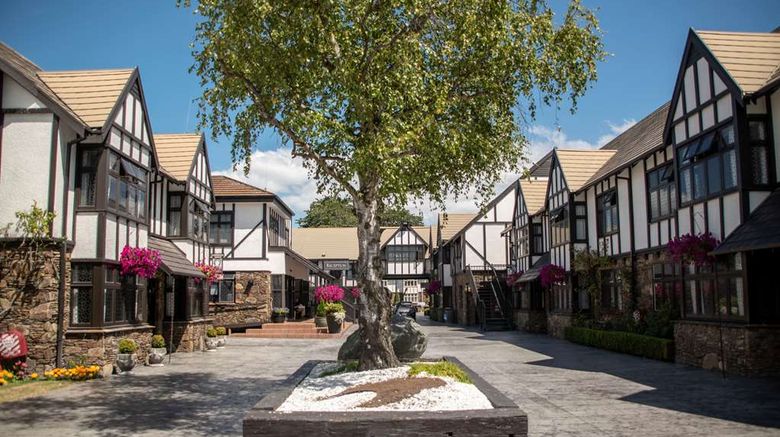 <b>Heartland Hotel Cotswold Exterior</b>. Images powered by <a href="https://iceportal.shijigroup.com/" title="IcePortal" target="_blank">IcePortal</a>.