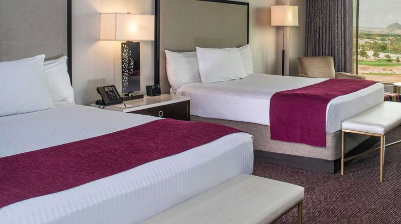 <b>Suncoast Hotel & Casino Room</b>. Images powered by <a href="https://iceportal.shijigroup.com/" title="IcePortal" target="_blank">IcePortal</a>.