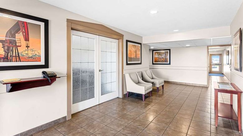 <b>SureStay by Best Western Bassano Lobby</b>. Images powered by <a href="https://iceportal.shijigroup.com/" title="IcePortal" target="_blank">IcePortal</a>.