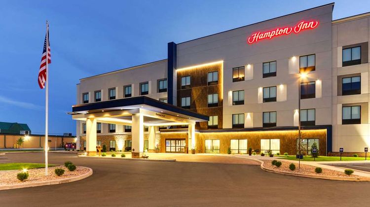 Hampton Inn Lebanon Exterior