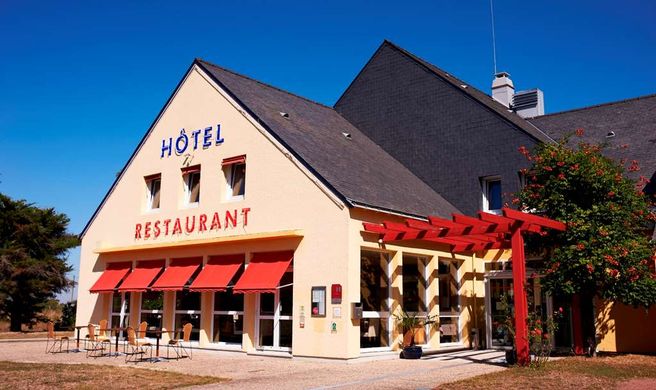 Logis Hotel de la Loire Exterior