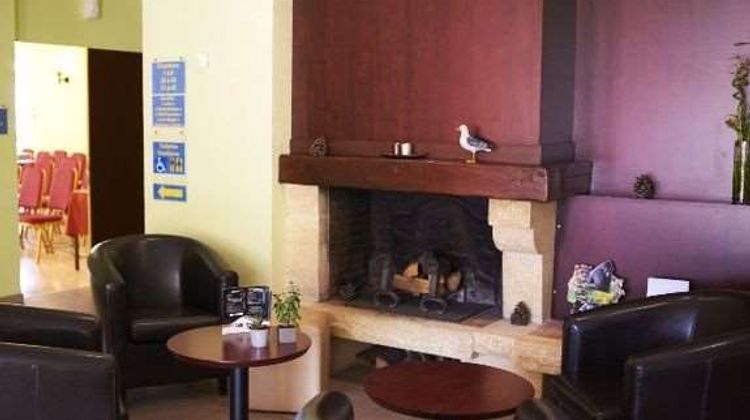 Logis Hotel de la Loire Lobby