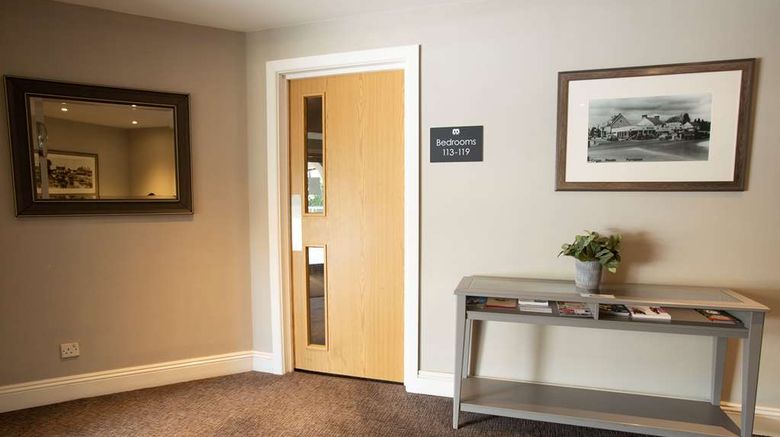 <b>Bridge House Hotel, BW Signature Coll Lobby</b>. Images powered by <a href="https://iceportal.shijigroup.com/" title="IcePortal" target="_blank">IcePortal</a>.