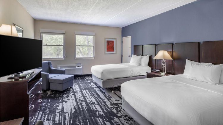 Best Western Owego Inn Room