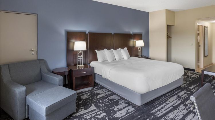 Best Western Owego Inn Room