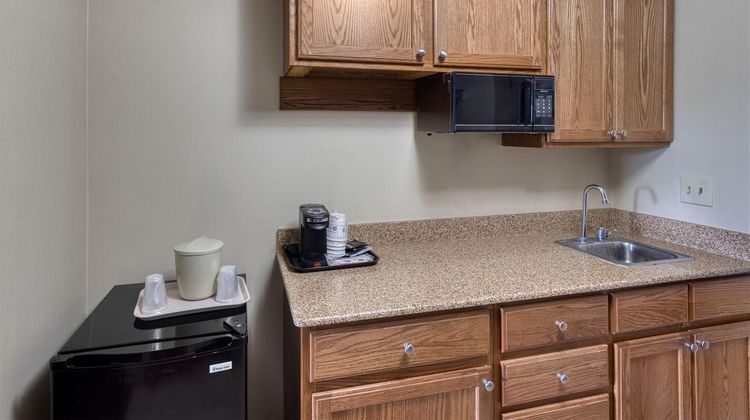 Best Western Owego Inn Room