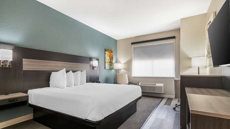 <b>Best Western Prime Inn & Suites Room</b>. Images powered by <a href="https://iceportal.shijigroup.com/" title="IcePortal" target="_blank">IcePortal</a>.