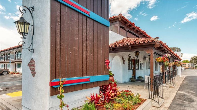 <b>Casa Via Mar Inn Ascend Hotel Exterior</b>. Images powered by <a href="https://iceportal.shijigroup.com/" title="IcePortal" target="_blank">IcePortal</a>.