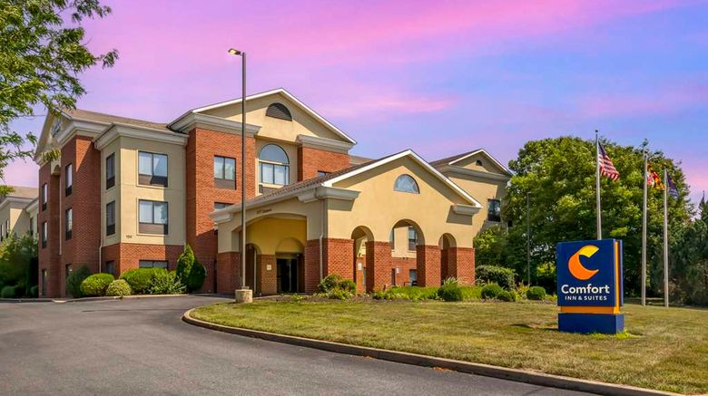 <b>Comfort Inn and Suites Chestertown Exterior</b>. Images powered by <a href="https://iceportal.shijigroup.com/" title="IcePortal" target="_blank">IcePortal</a>.