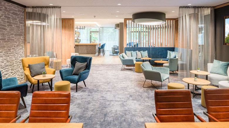 <b>Best Western Hotel Arabellapark Muenchen Lobby</b>. Images powered by <a href="https://iceportal.shijigroup.com/" title="IcePortal" target="_blank">IcePortal</a>.
