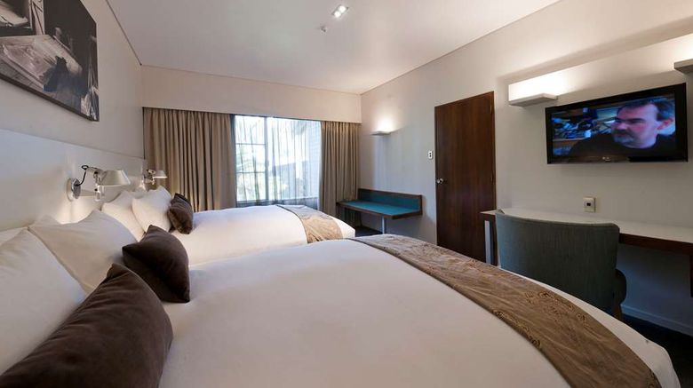 <b>Scenic Hotel Franz Josef Glacier Suite</b>. Images powered by <a href="https://iceportal.shijigroup.com/" title="IcePortal" target="_blank">IcePortal</a>.