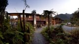 Te Waonui Forest Retreat Exterior