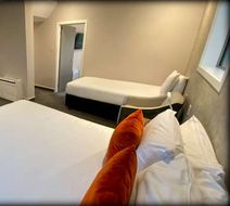 Heartland Hotel Croydon Room