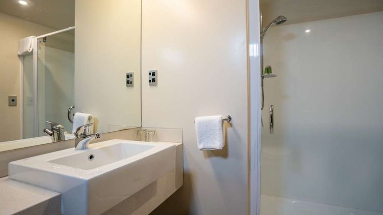 <b>Scenic Hotel Bay of Islands Room</b>. Images powered by <a href="https://iceportal.shijigroup.com/" title="IcePortal" target="_blank">IcePortal</a>.